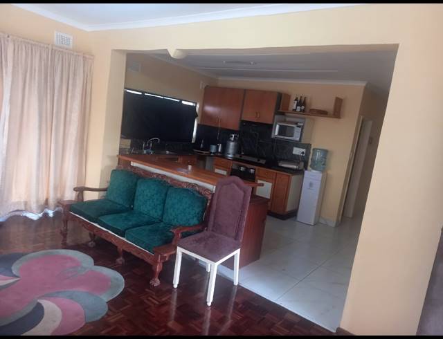 5 BEDROOM FREEHOLD FOR SALE IN NEWHOLME